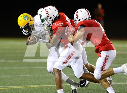 Thumbnail 3 in Harvard-Westlake vs. Jefferson photogallery.