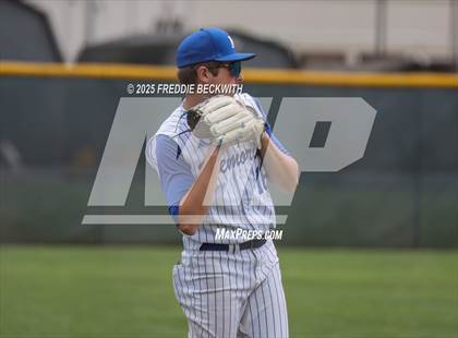 Thumbnail 3 in Evansville Harrison @ Evansville Memorial photogallery.