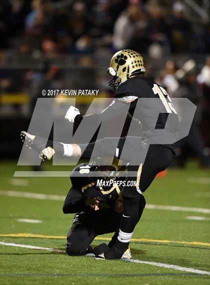 Thumbnail 2 in North Haven @ Daniel Hand (CIAC Class L Quarterfinal) photogallery.