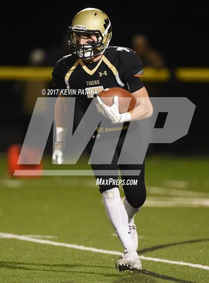 Thumbnail 2 in North Haven @ Daniel Hand (CIAC Class L Quarterfinal) photogallery.