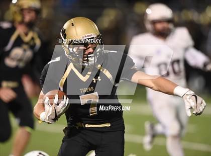 Thumbnail 1 in North Haven @ Daniel Hand (CIAC Class L Quarterfinal) photogallery.