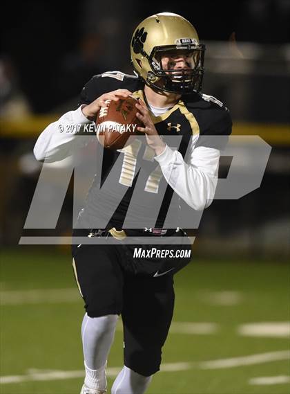 Thumbnail 3 in North Haven @ Daniel Hand (CIAC Class L Quarterfinal) photogallery.