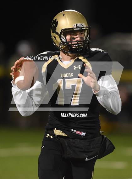 Thumbnail 2 in North Haven @ Daniel Hand (CIAC Class L Quarterfinal) photogallery.