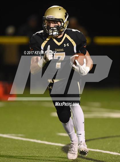 Thumbnail 1 in North Haven @ Daniel Hand (CIAC Class L Quarterfinal) photogallery.