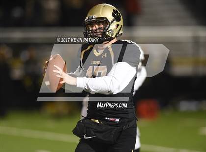 Thumbnail 1 in North Haven @ Daniel Hand (CIAC Class L Quarterfinal) photogallery.