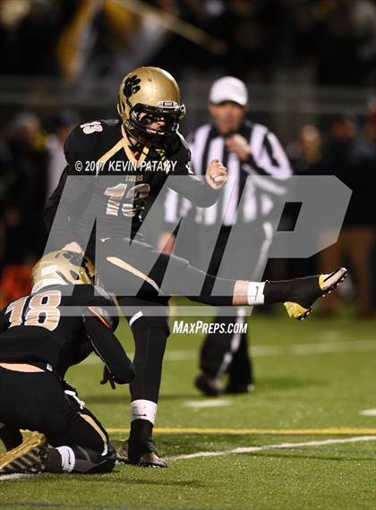 Thumbnail 2 in North Haven @ Daniel Hand (CIAC Class L Quarterfinal) photogallery.