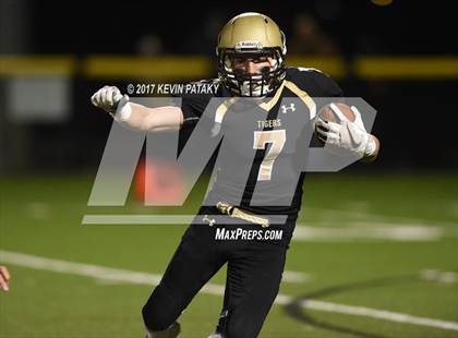 Thumbnail 3 in North Haven @ Daniel Hand (CIAC Class L Quarterfinal) photogallery.