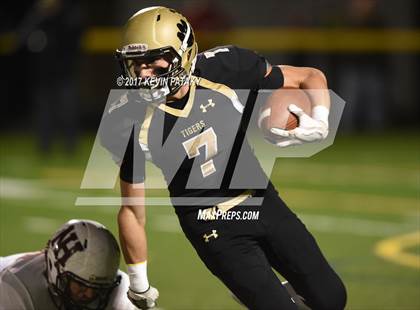 Thumbnail 3 in North Haven @ Daniel Hand (CIAC Class L Quarterfinal) photogallery.