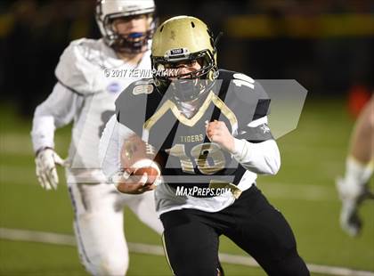 Thumbnail 2 in North Haven @ Daniel Hand (CIAC Class L Quarterfinal) photogallery.