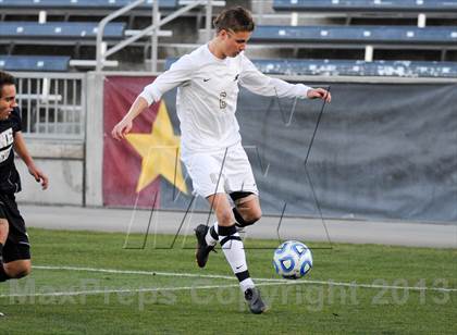 Thumbnail 3 in Pine Creek vs Rock Canyon (CHSAA 5A Final) photogallery.
