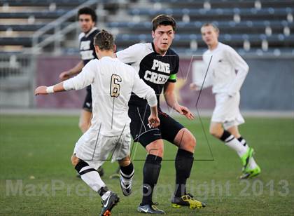 Thumbnail 3 in Pine Creek vs Rock Canyon (CHSAA 5A Final) photogallery.