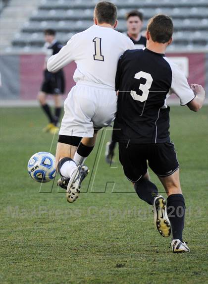 Thumbnail 3 in Pine Creek vs Rock Canyon (CHSAA 5A Final) photogallery.
