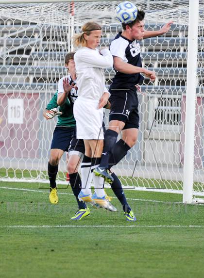 Thumbnail 3 in Pine Creek vs Rock Canyon (CHSAA 5A Final) photogallery.