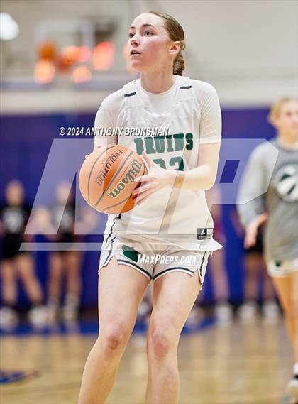 Thumbnail 3 in Ponderosa vs. Roseville (Jan Vitel Invitational) photogallery.