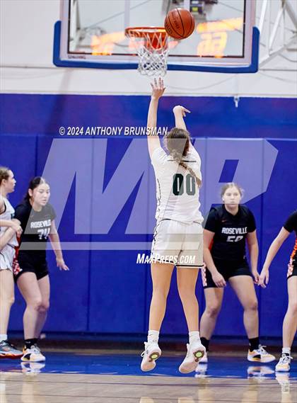 Thumbnail 2 in Ponderosa vs. Roseville (Jan Vitel Invitational) photogallery.