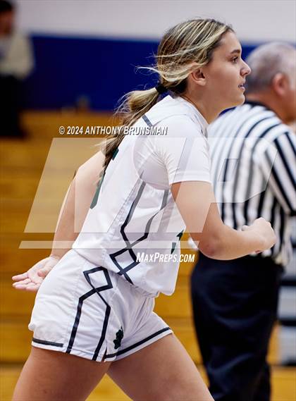 Thumbnail 1 in Ponderosa vs. Roseville (Jan Vitel Invitational) photogallery.
