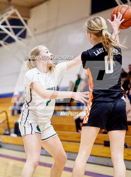 Thumbnail 2 in Ponderosa vs. Roseville (Jan Vitel Invitational) photogallery.