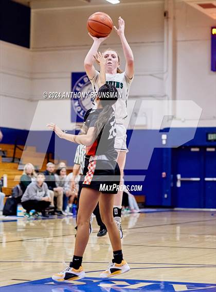 Thumbnail 2 in Ponderosa vs. Roseville (Jan Vitel Invitational) photogallery.