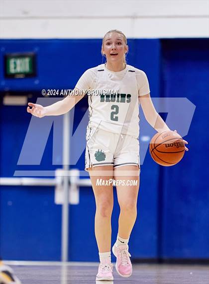 Thumbnail 2 in Ponderosa vs. Roseville (Jan Vitel Invitational) photogallery.