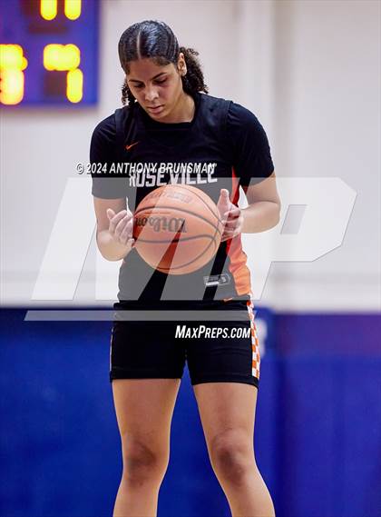 Thumbnail 2 in Ponderosa vs. Roseville (Jan Vitel Invitational) photogallery.