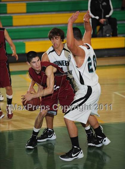 Thumbnail 2 in Pioneer Valley vs. Nipomo (National Prep Classic) photogallery.