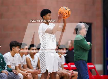 Thumbnail 3 in Sanger vs Dinuba photogallery.