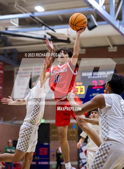 Thumbnail 3 in Sanger vs Dinuba photogallery.