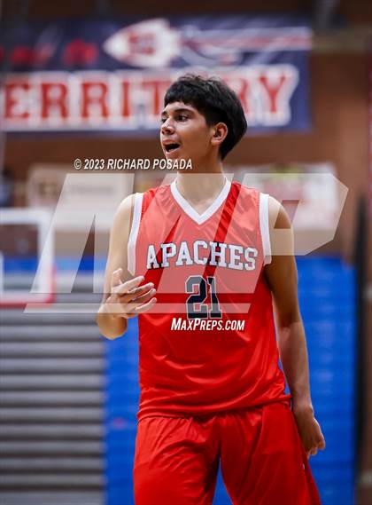 Thumbnail 3 in Sanger vs Dinuba photogallery.