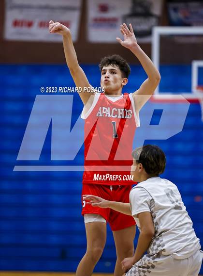 Thumbnail 1 in Sanger vs Dinuba photogallery.
