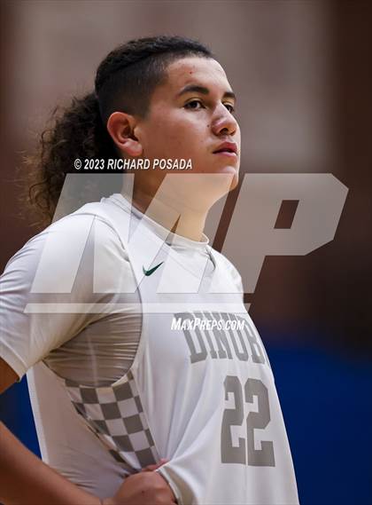 Thumbnail 2 in Sanger vs Dinuba photogallery.