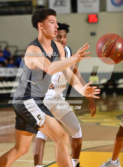 Thumbnail 2 in Rancho Christian vs. Birmingham (Classic at Damien) photogallery.