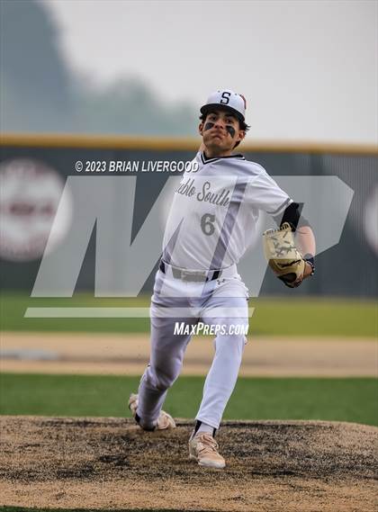 Thumbnail 1 in Falcon vs. Pueblo South (CHSAA 4A Region 3 Round 1) photogallery.