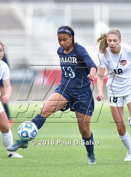 Thumbnail 2 in Lewis-Palmer vs. Valor Christian (CHSAA 4A Final) photogallery.