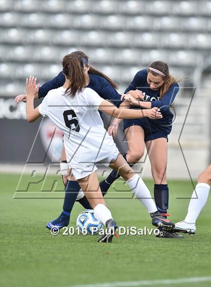 Thumbnail 2 in Lewis-Palmer vs. Valor Christian (CHSAA 4A Final) photogallery.