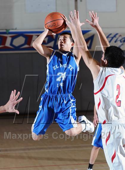 Thumbnail 2 in Torres vs. El Monte (San Gabriel Tournament) photogallery.