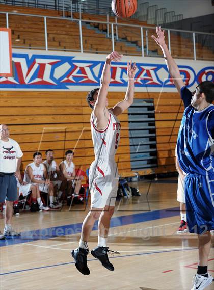 Thumbnail 1 in Torres vs. El Monte (San Gabriel Tournament) photogallery.