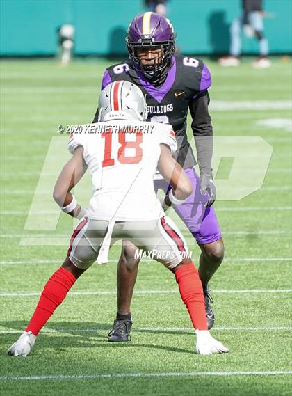 Thumbnail 1 in Lovejoy vs Everman (UIL 5A Division 2 Area) photogallery.