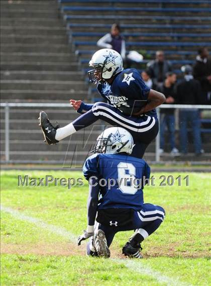 Thumbnail 1 in Guilford @ Hillhouse photogallery.