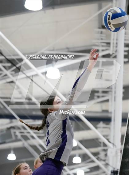 Thumbnail 3 in Port Neches-Groves vs. Madisonville (Legends Invitational) photogallery.