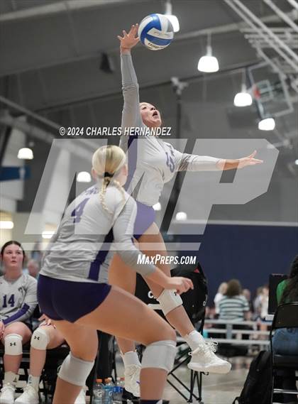 Thumbnail 1 in Port Neches-Groves vs. Madisonville (Legends Invitational) photogallery.