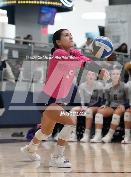 Thumbnail 1 in Port Neches-Groves vs. Madisonville (Legends Invitational) photogallery.