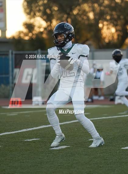 Thumbnail 3 in Cabrillo vs Compton (Compton College) photogallery.