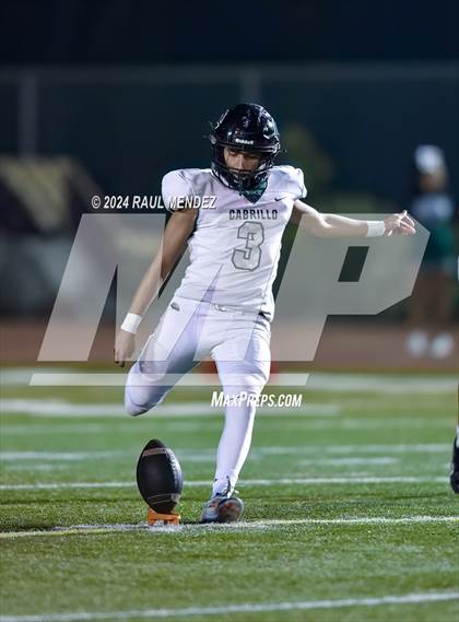 Thumbnail 3 in Cabrillo vs Compton (Compton College) photogallery.