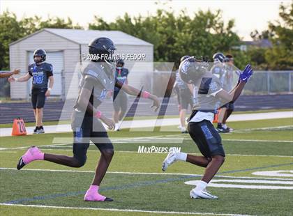 Thumbnail 1 in JV: Armwood @ Lennard photogallery.