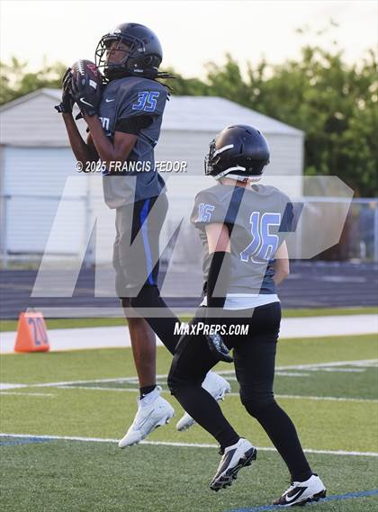 Thumbnail 3 in JV: Armwood @ Lennard photogallery.