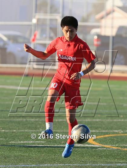 Thumbnail 2 in Pasadena vs. Point Loma (CIF SoCal Regional D3 Playoff) photogallery.