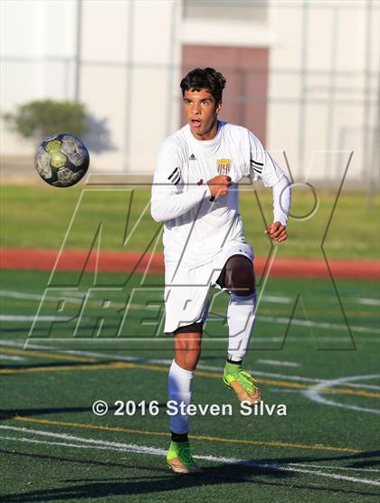 Thumbnail 3 in Pasadena vs. Point Loma (CIF SoCal Regional D3 Playoff) photogallery.
