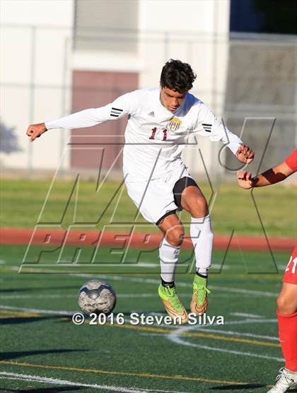 Thumbnail 1 in Pasadena vs. Point Loma (CIF SoCal Regional D3 Playoff) photogallery.