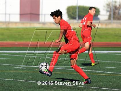 Thumbnail 1 in Pasadena vs. Point Loma (CIF SoCal Regional D3 Playoff) photogallery.