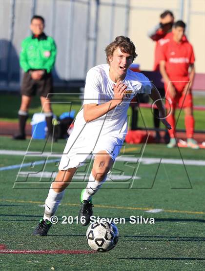 Thumbnail 2 in Pasadena vs. Point Loma (CIF SoCal Regional D3 Playoff) photogallery.